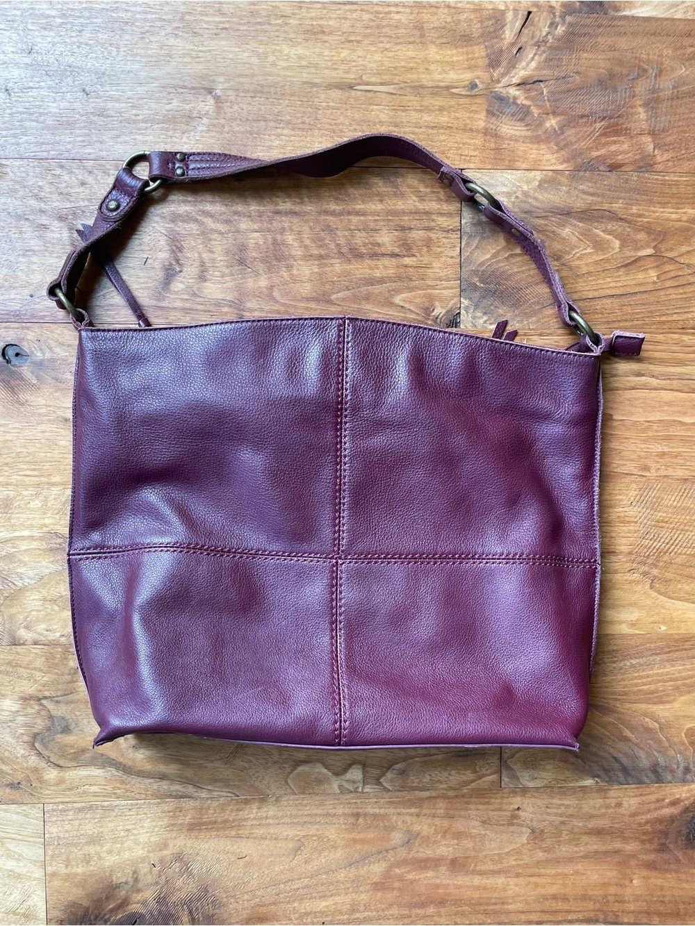 The Sak Leather Summerland Shoulder Bag - Burgundy